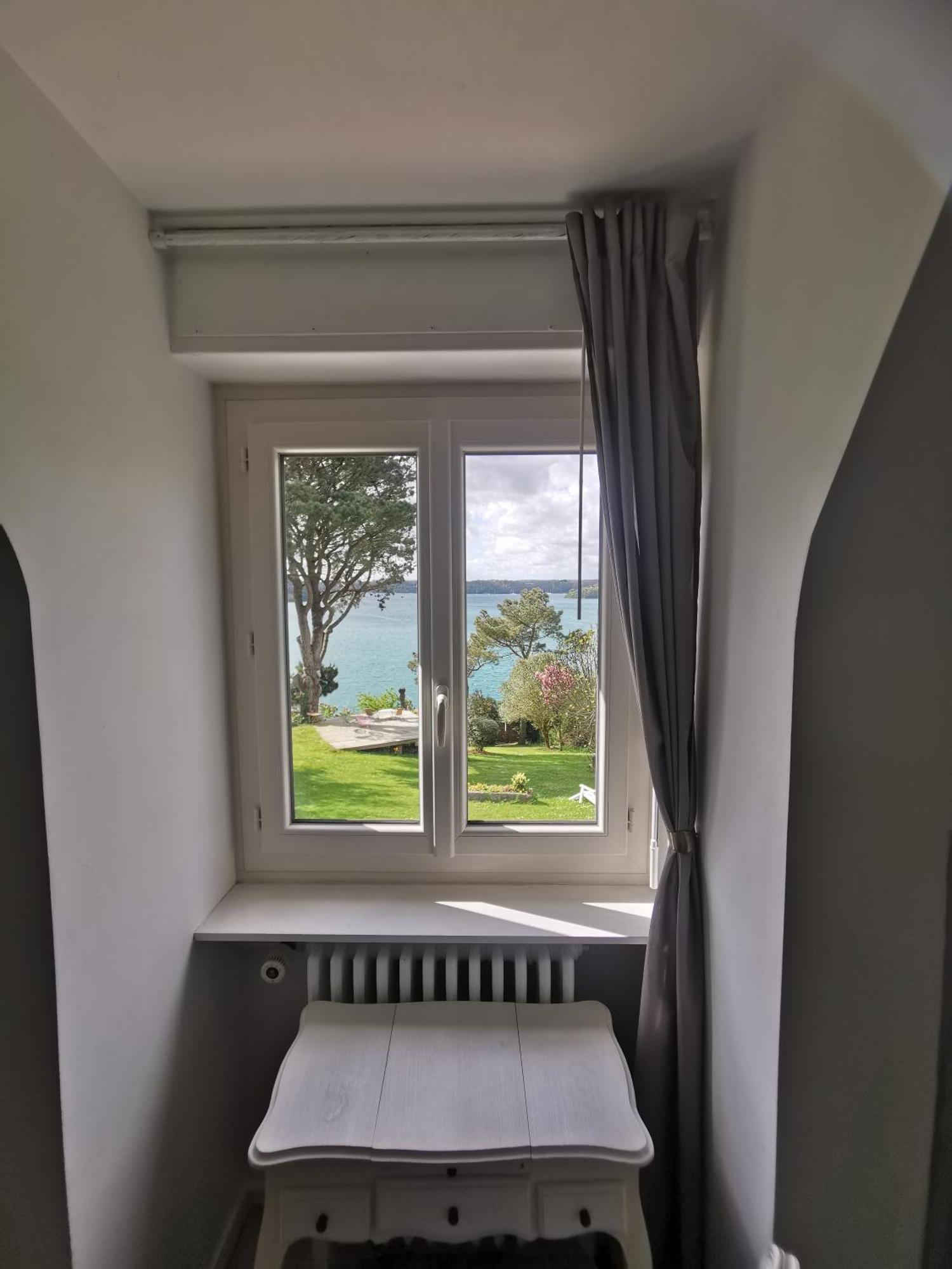 Apartamento Les Pieds Dans L'Eau Saint-Malo Habitación foto